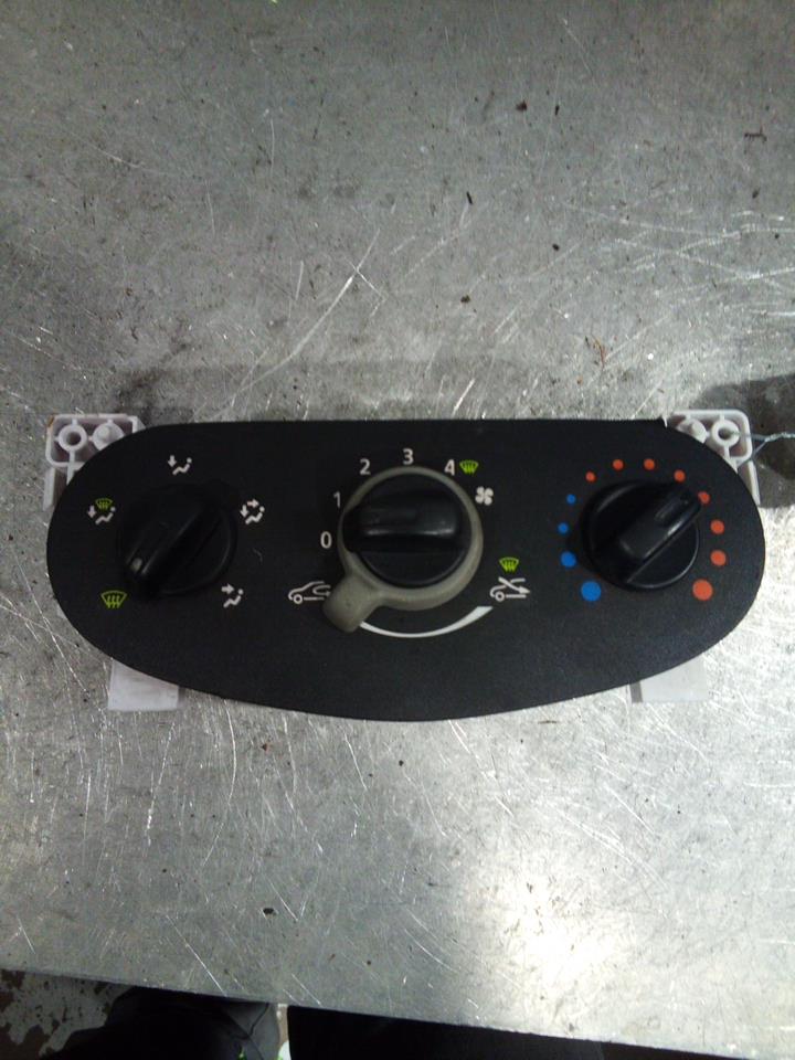 Commande chauffage DACIA SANDERO 1 Diesel - 1