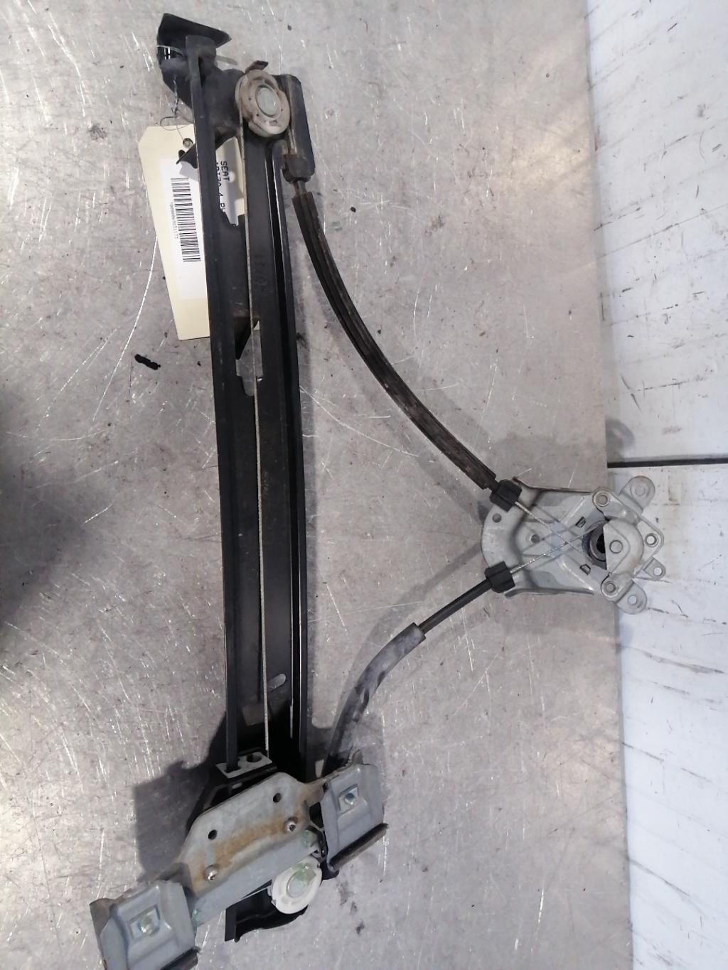 Alzacristalli manuale posteriore sinistro SEAT IBIZA 4 PHASE 1 Diésel - 1