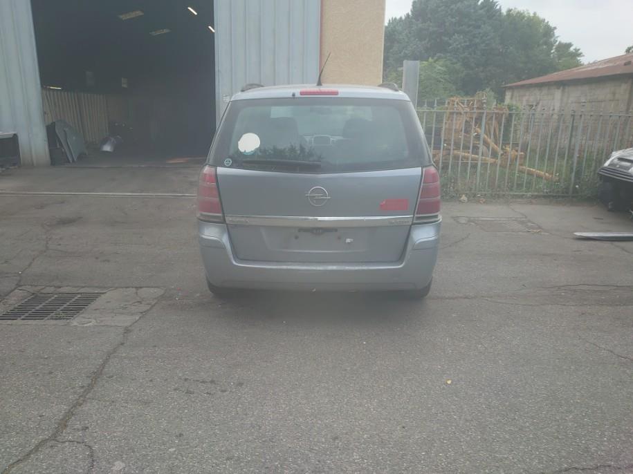 Chiusura centralizzata posteriore sinistra OPEL ZAFIRA B PHASE 1 Diésel - 1