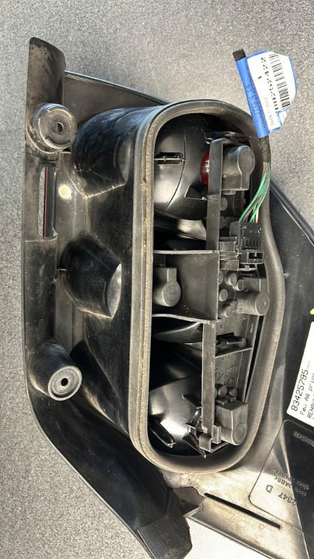 Fanale posteriore principale destro (luci) RENAULT LAGUNA 2 PHASE 1 BREAK Gasolina - 1