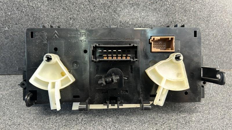Commande chauffage CITROEN C3 2 PHASE 1 Essence - 1