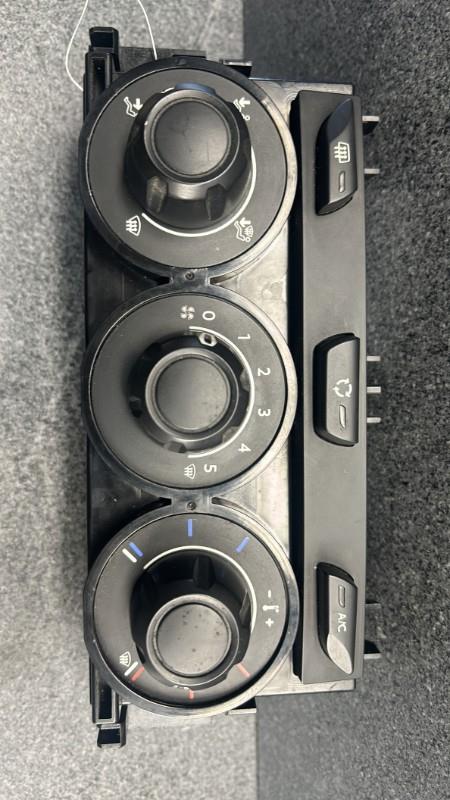 Commande chauffage CITROEN C3 2 PHASE 1 Diesel - 1