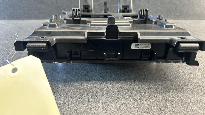 Ecran GPS RENAULT MEGANE 4 PHASE 2 BREAK Essence - 1