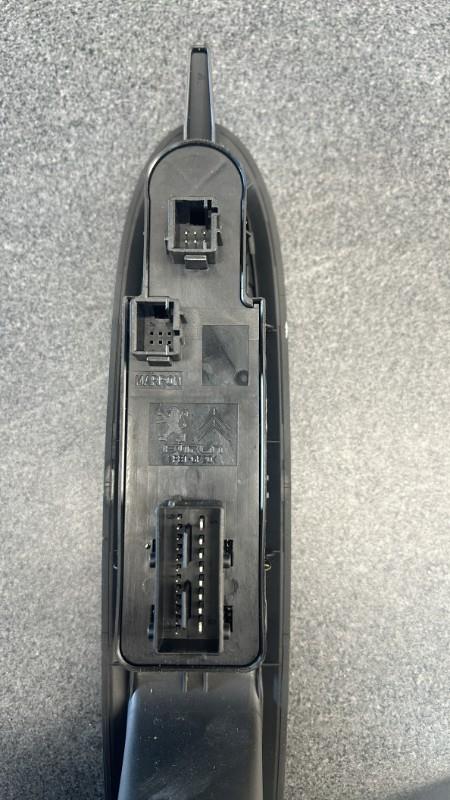 Interruttore lavacristalli anteriore sinistro CITROEN C4 2 PHASE 1 Diésel - 1
