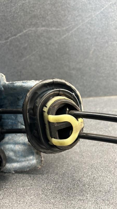 Cable levier de vitesses PEUGEOT 208 1 PHASE 2 Diesel - 1