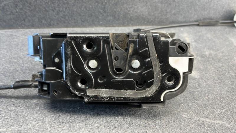 Serratura anteriore destra VOLKSWAGEN GOLF 6 Gasolina - 1