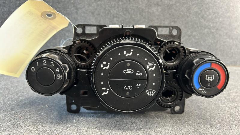 Commande chauffage FORD FIESTA 6 PHASE 1 Diesel - 1