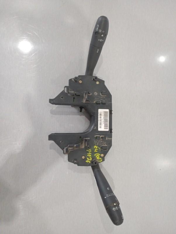 Support commodo (commutateur) CITROEN C4 1 PHASE 1 COUPE Diesel - 1
