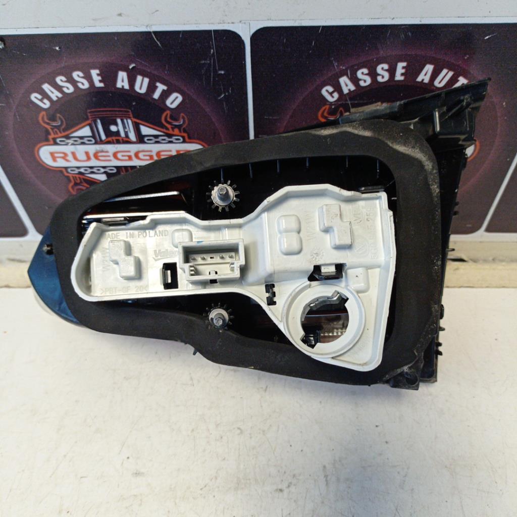 Feu arriere secondaire droit (feux) VOLKSWAGEN GOLF 7 PHASE 1 Essence - 1