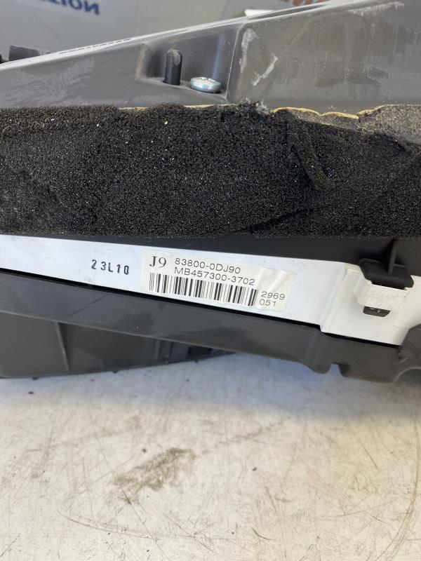 Compteur TOYOTA YARIS 2 PHASE 1 Diesel - 1