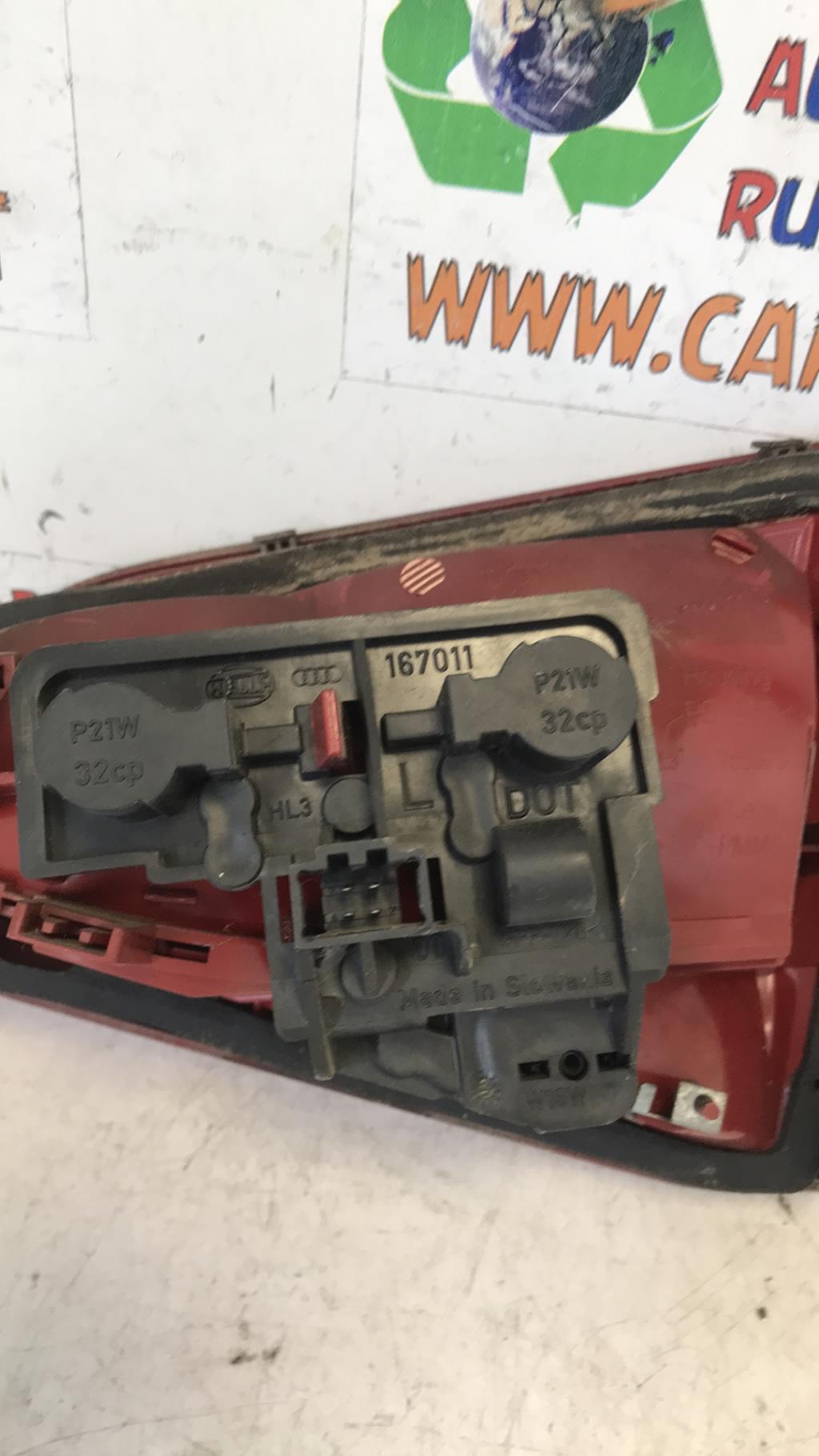 Feu arriere secondaire gauche (feux) AUDI A4 3 PHASE 1 Diesel - 1