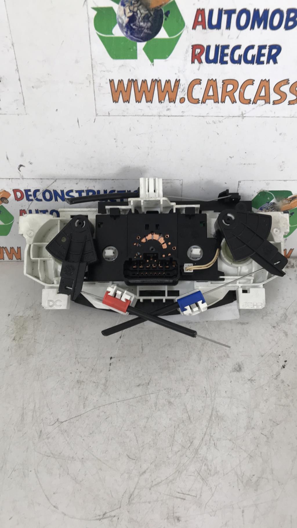 Commande chauffage RENAULT TWINGO 3 PHASE 1 Essence - 1