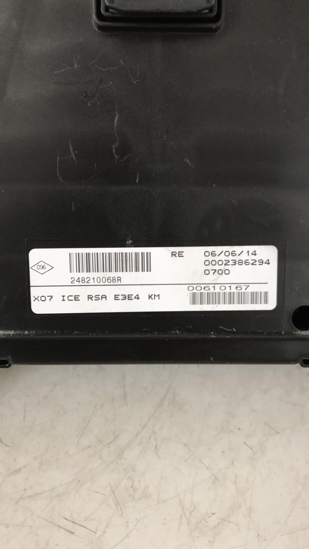 Compteur RENAULT TWINGO 3 PHASE 1 Essence - 1