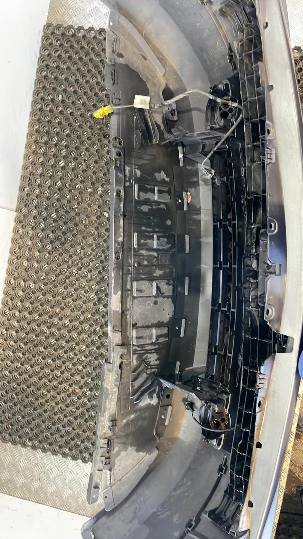 Pare choc avant RENAULT MEGANE 2 PHASE 1 CABRIOLET Diesel - 1