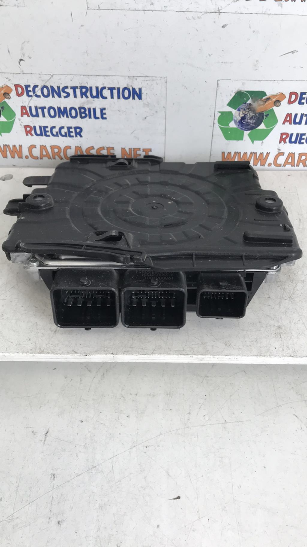 Calculateur CITROEN C3 3 PHASE 1 Essence - 1