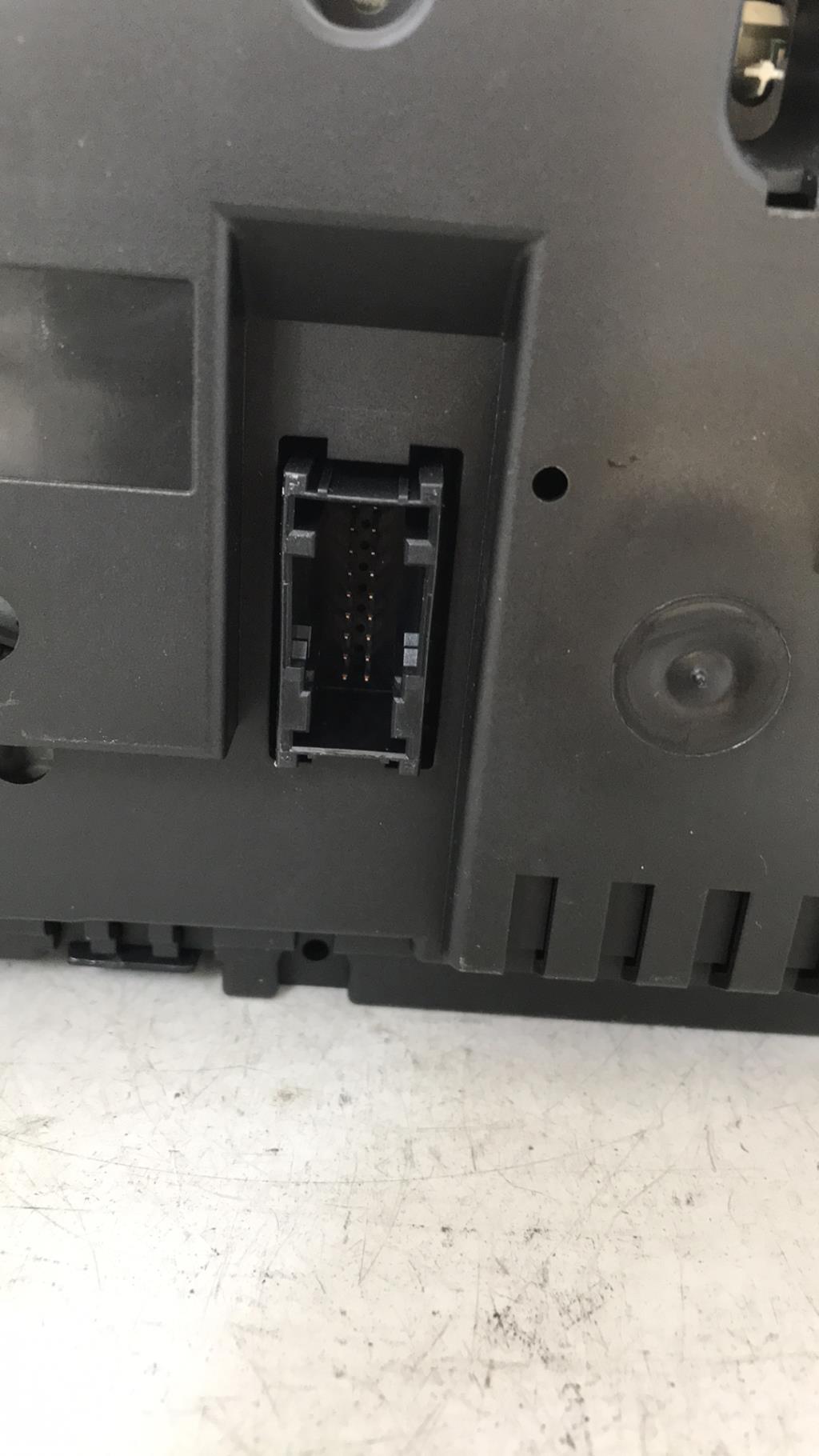 Compteur BMW SERIE 1 E87 PHASE 2 Essence - 1