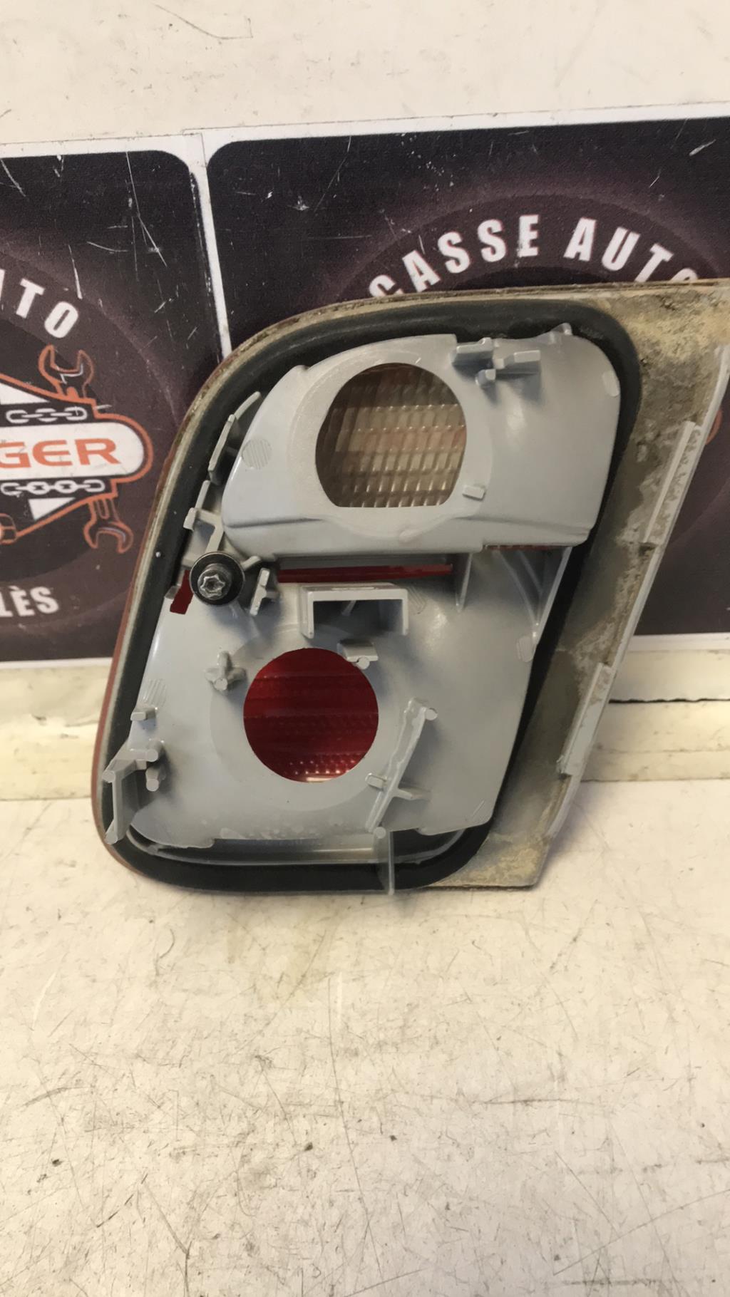 Feu arriere secondaire gauche (feux) BMW SERIE 3 E46 PHASE 1 Essence - 1