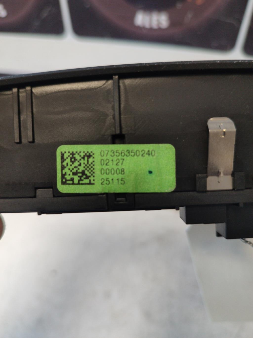 Bouton de warning JEEP RENEGADE PHASE 1 Diesel - 1