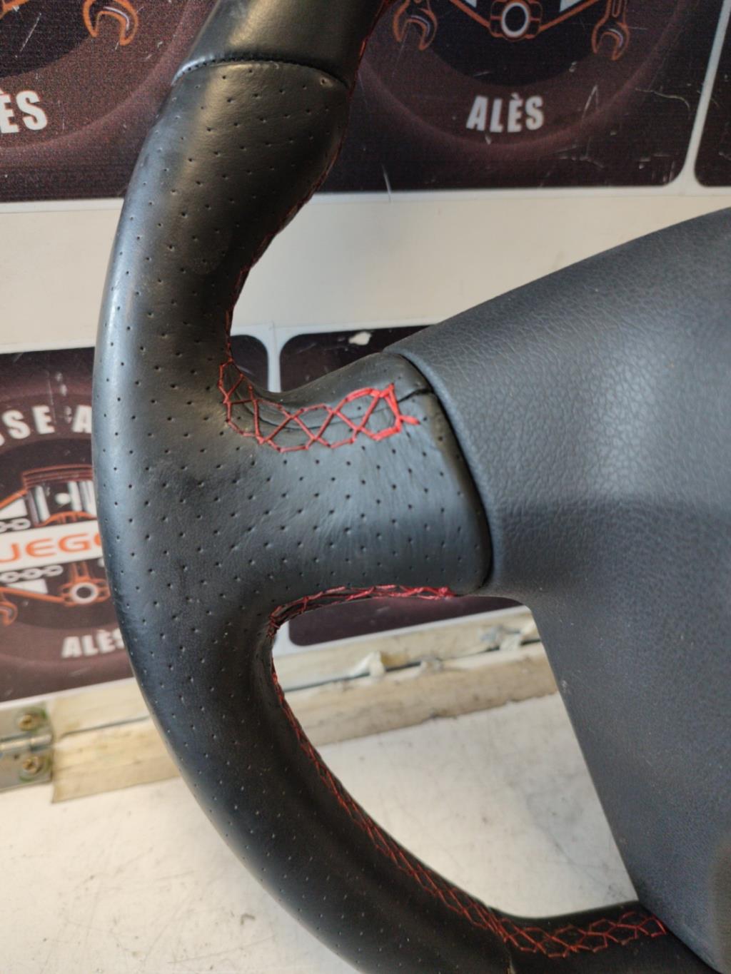Volant SEAT LEON 3 ST PHASE 1 BREAK Diesel - 1