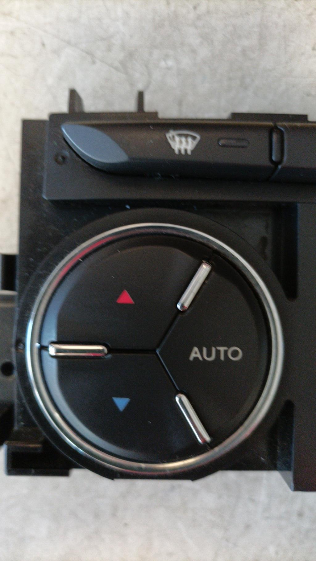 Commande chauffage CITROEN DS3 PHASE 1 Diesel - 1