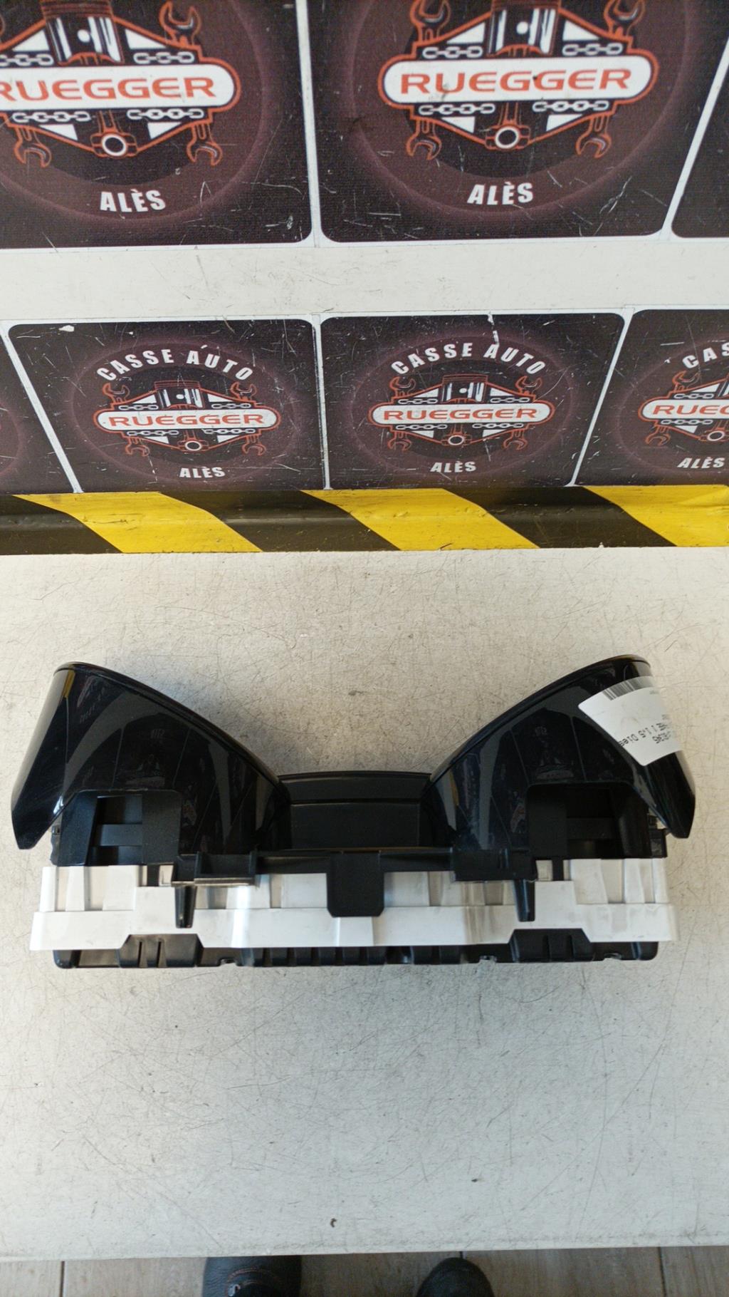 Compteur RENAULT CLIO 4 PHASE 1 Diesel - 1