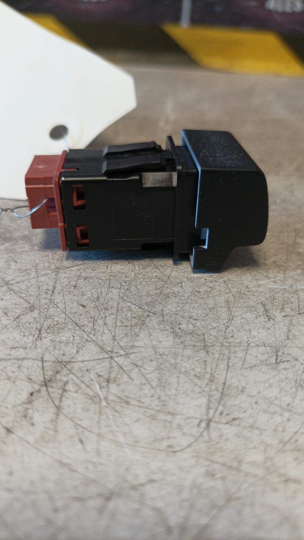Bouton de warning CITROEN C4 SPACETOURER Essence - 1