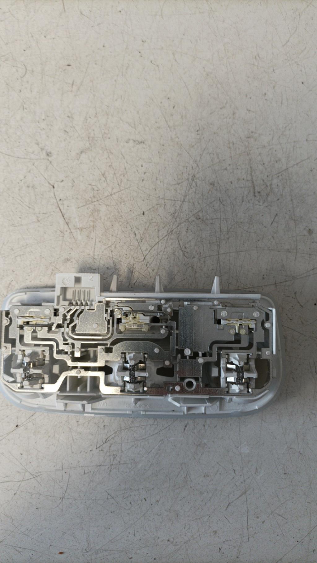 Eclairage de plafonnier RENAULT MEGANE 3 PHASE 1 BREAK Diesel - 1