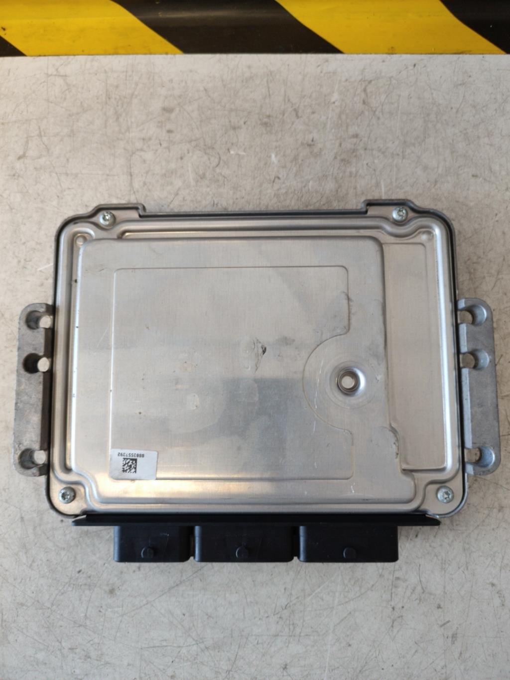 Calculateur RENAULT MEGANE 3 PHASE 1 Diesel - 1