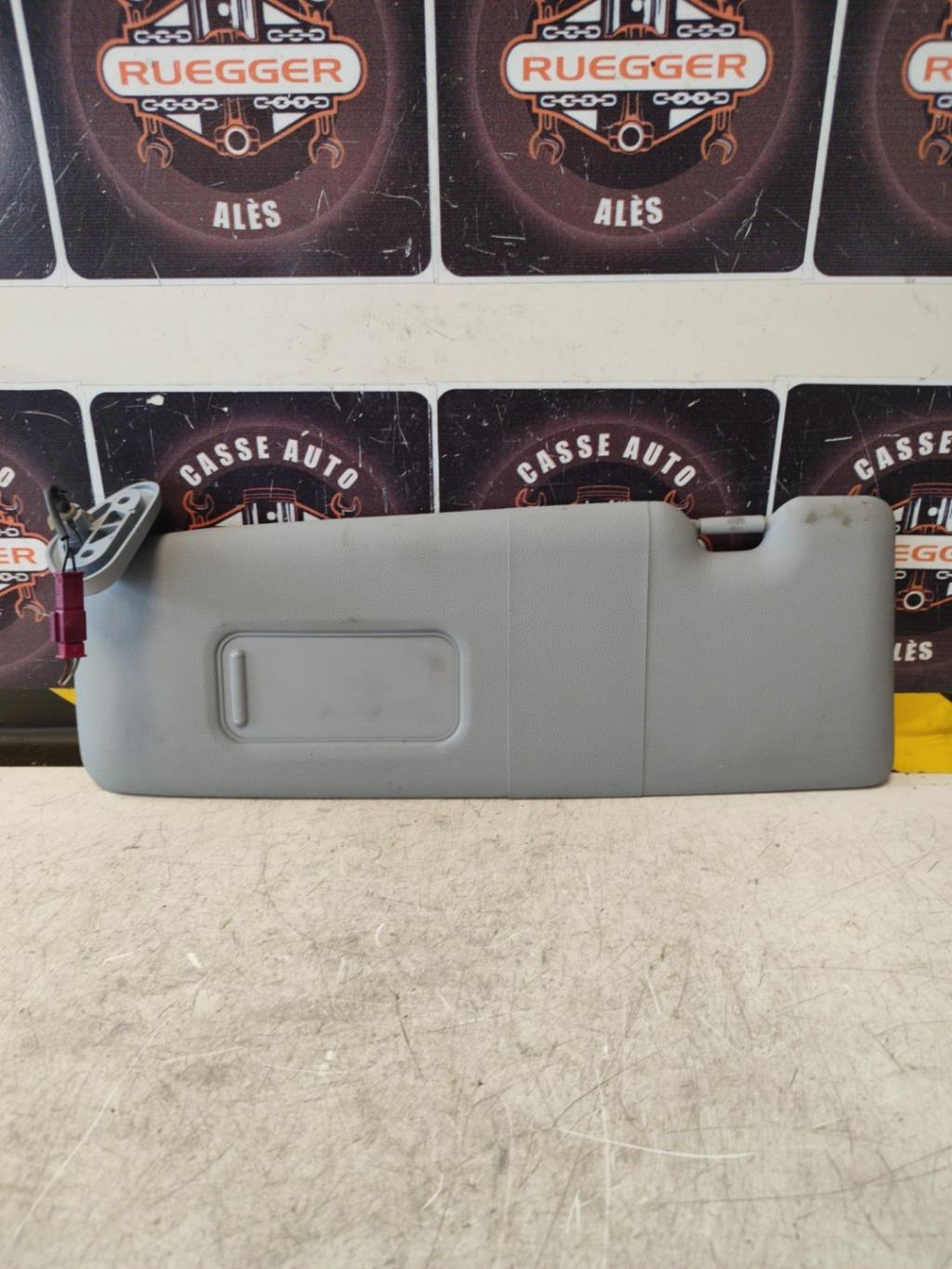 Pare soleil gauche BMW SERIE 1 E81 Diesel - 1