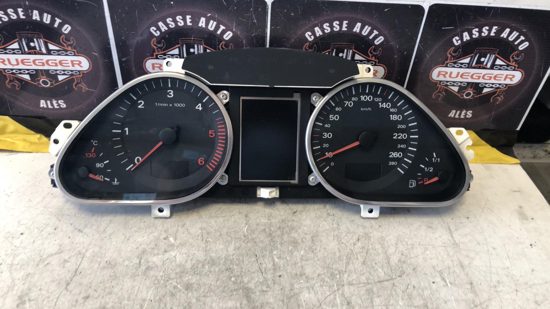 Compteur AUDI A6 3 AVANT PHASE 1 BREAK Diesel - 1