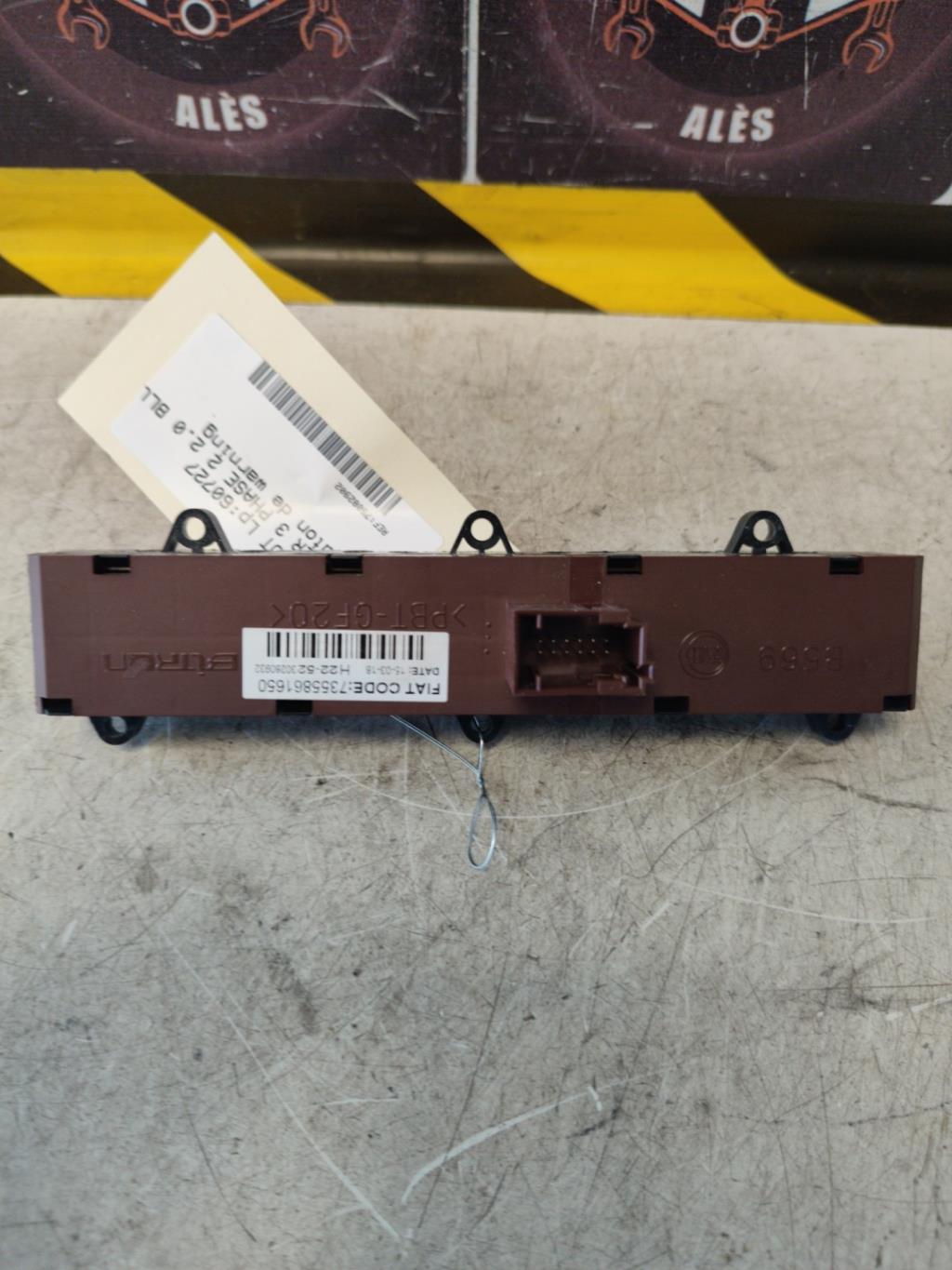 Bouton de warning PEUGEOT BOXER 3 PHASE 2 Diesel - 1
