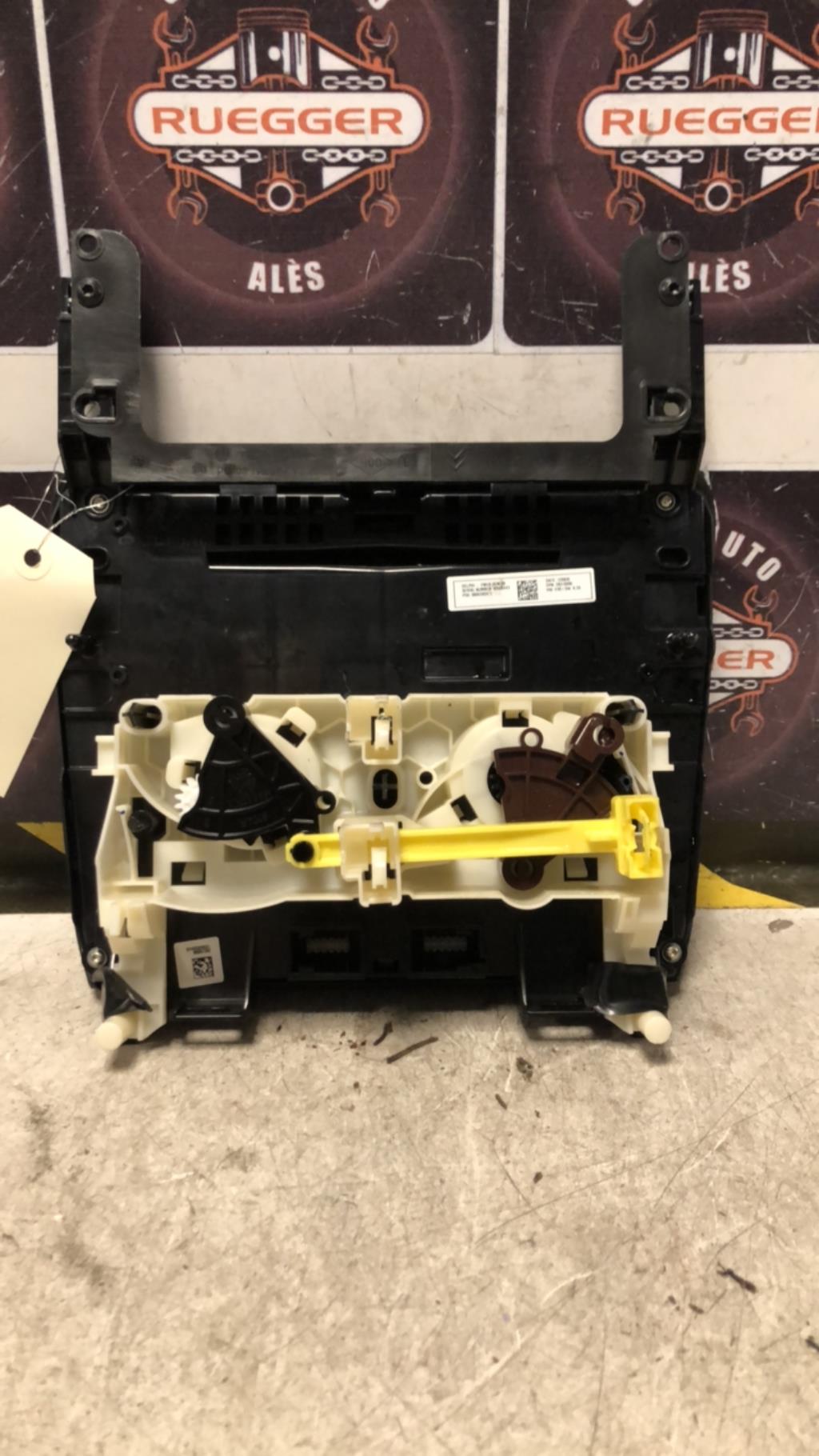 Commande chauffage CITROEN C4 2 PHASE 1 Essence - 1