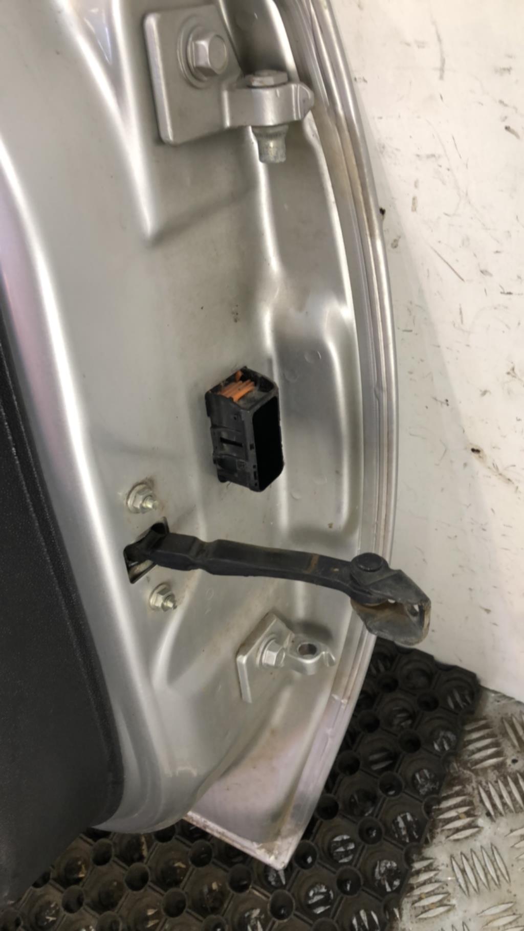 Porte avant gauche OPEL CORSA D PHASE 1 Essence - 1