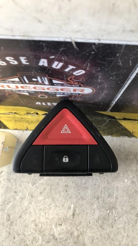 Bouton de warning KIA SORENTO 1 PHASE 1 Diesel - 1