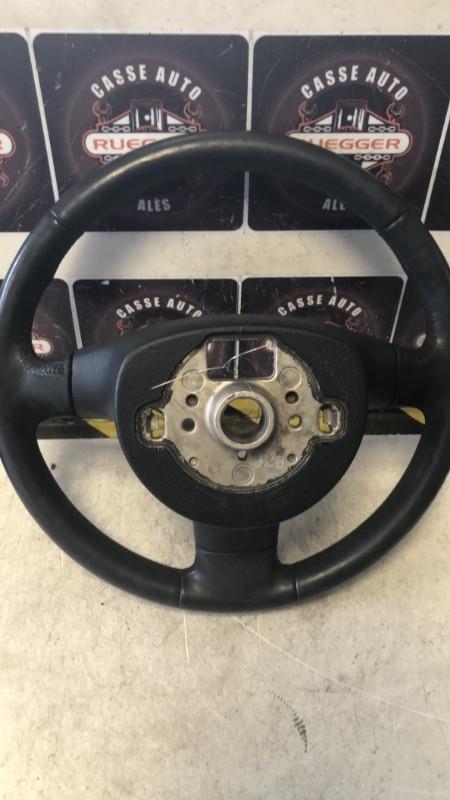 Volant VOLKSWAGEN GOLF PLUS PHASE 1 Diesel - 1