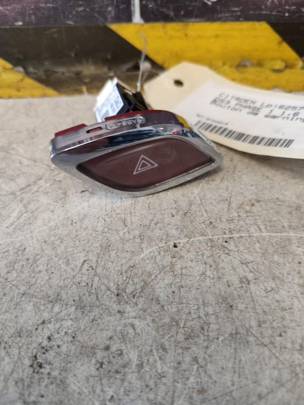 Bouton de warning CITROEN DS3 PHASE 1 Diesel - 1