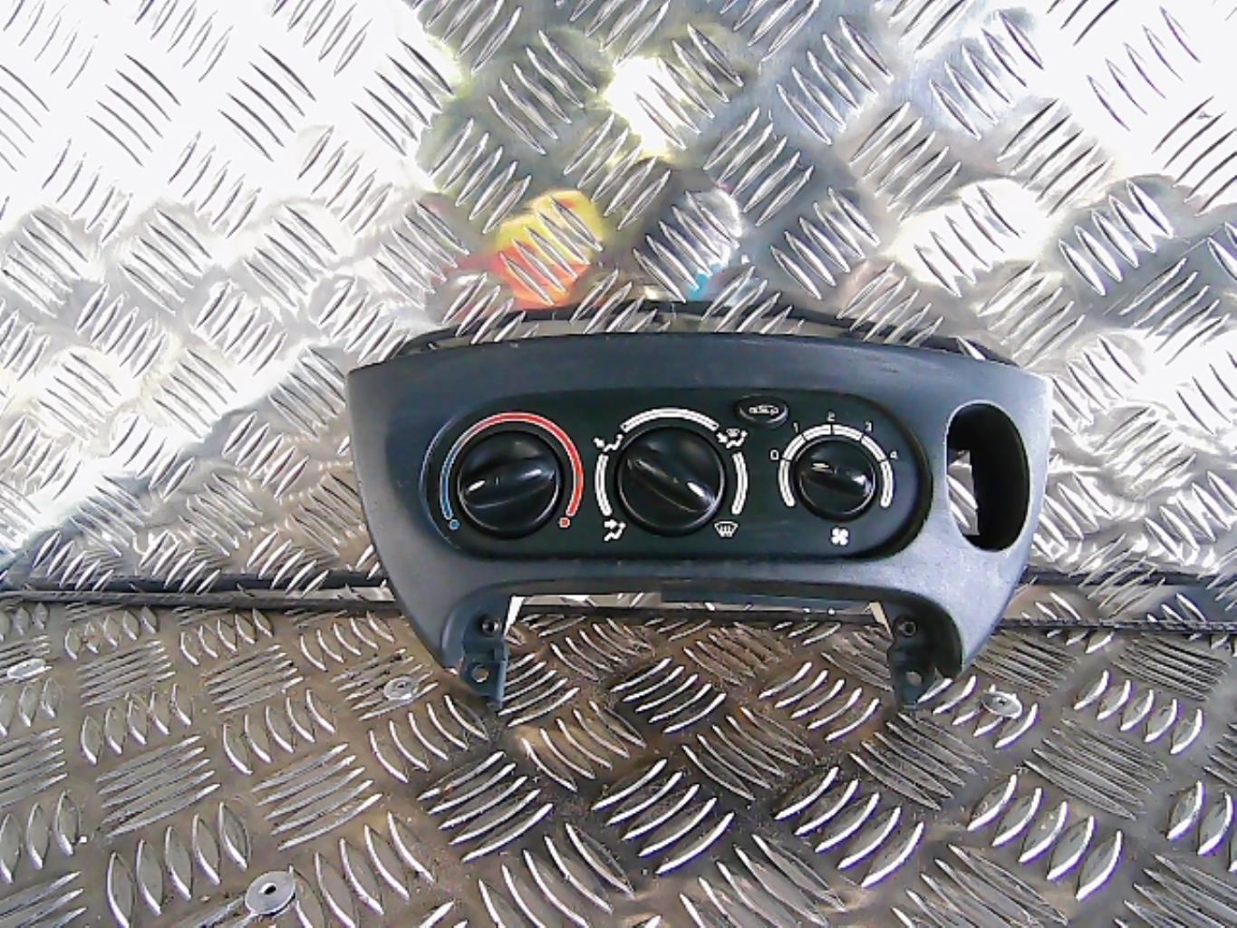 Commande chauffage RENAULT MEGANE 1 PHASE 1 Diesel - 1