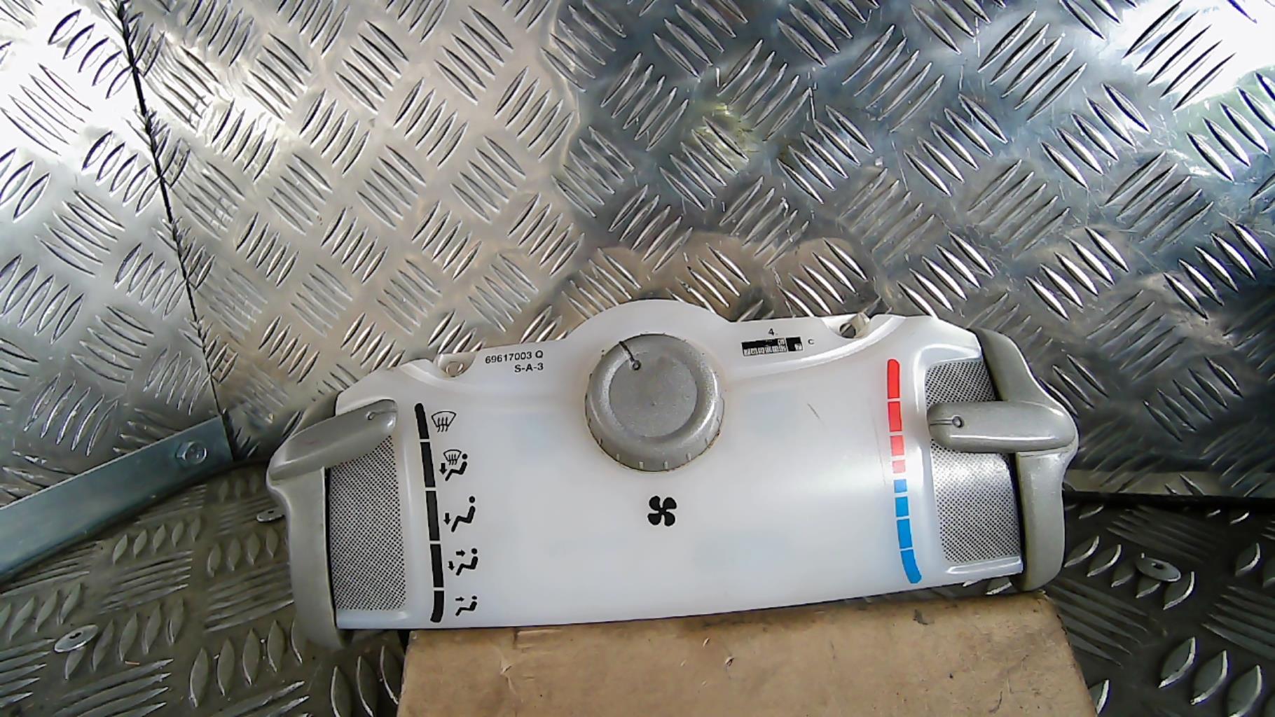 Commande chauffage CITROEN C1 1 PHASE 1 Essence - 1
