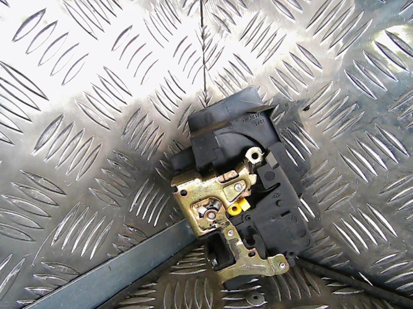Serrure avant gauche RENAULT LAGUNA 1 PHASE 2 Diesel - 1