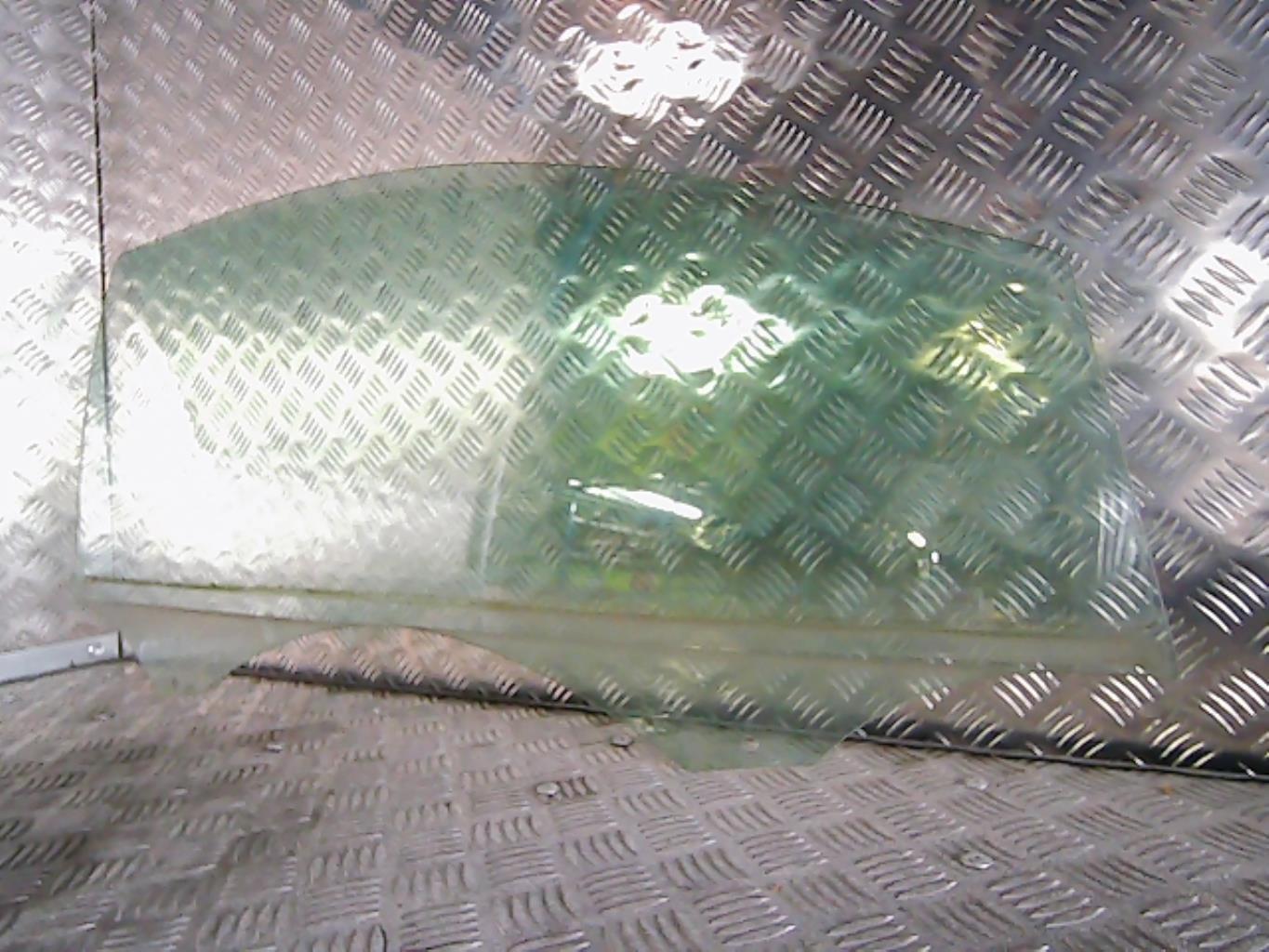 Vitre avant droit CITROEN C2 PHASE 1 Diesel - 1