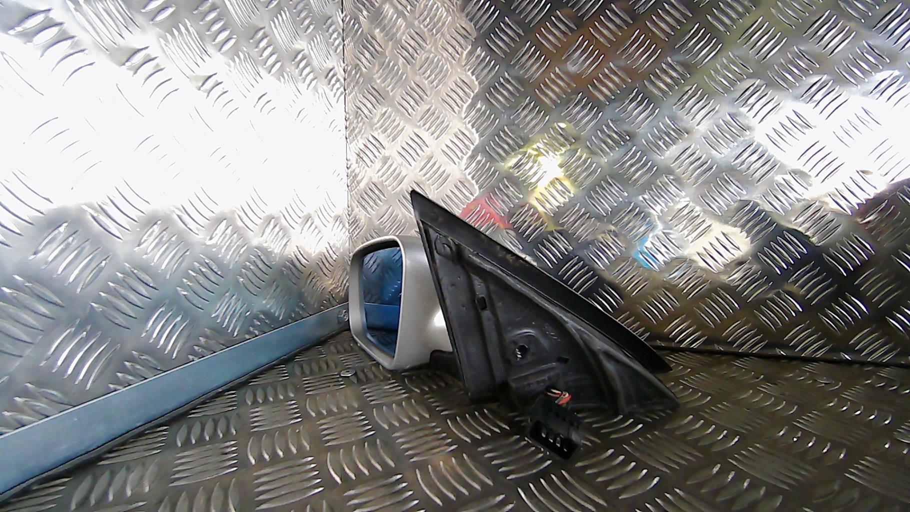 Retroviseur gauche AUDI A6 2 AVANT PHASE 1 BREAK Diesel - 1