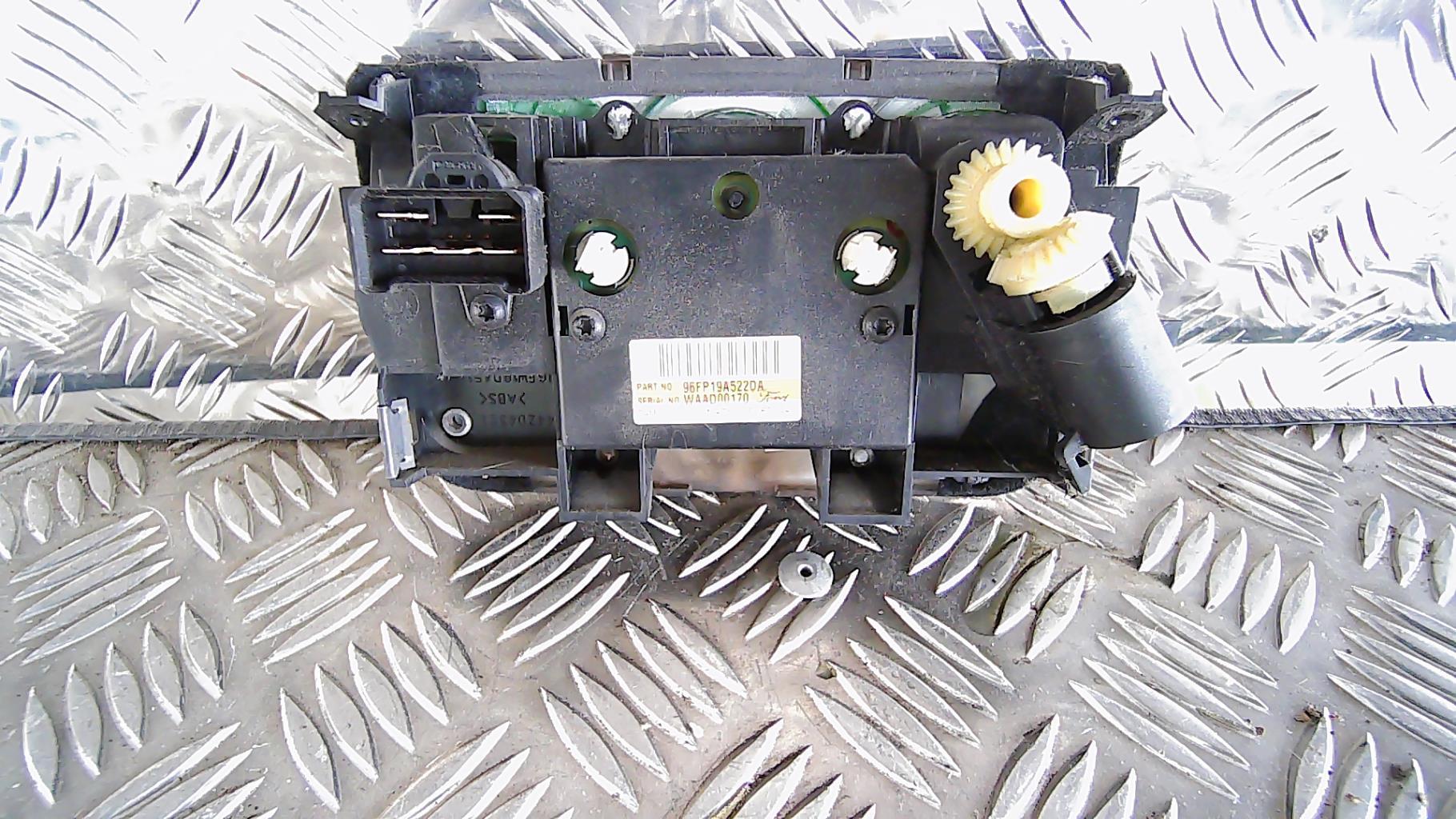 Commande chauffage FORD FIESTA 4 PHASE 1 Essence - 1