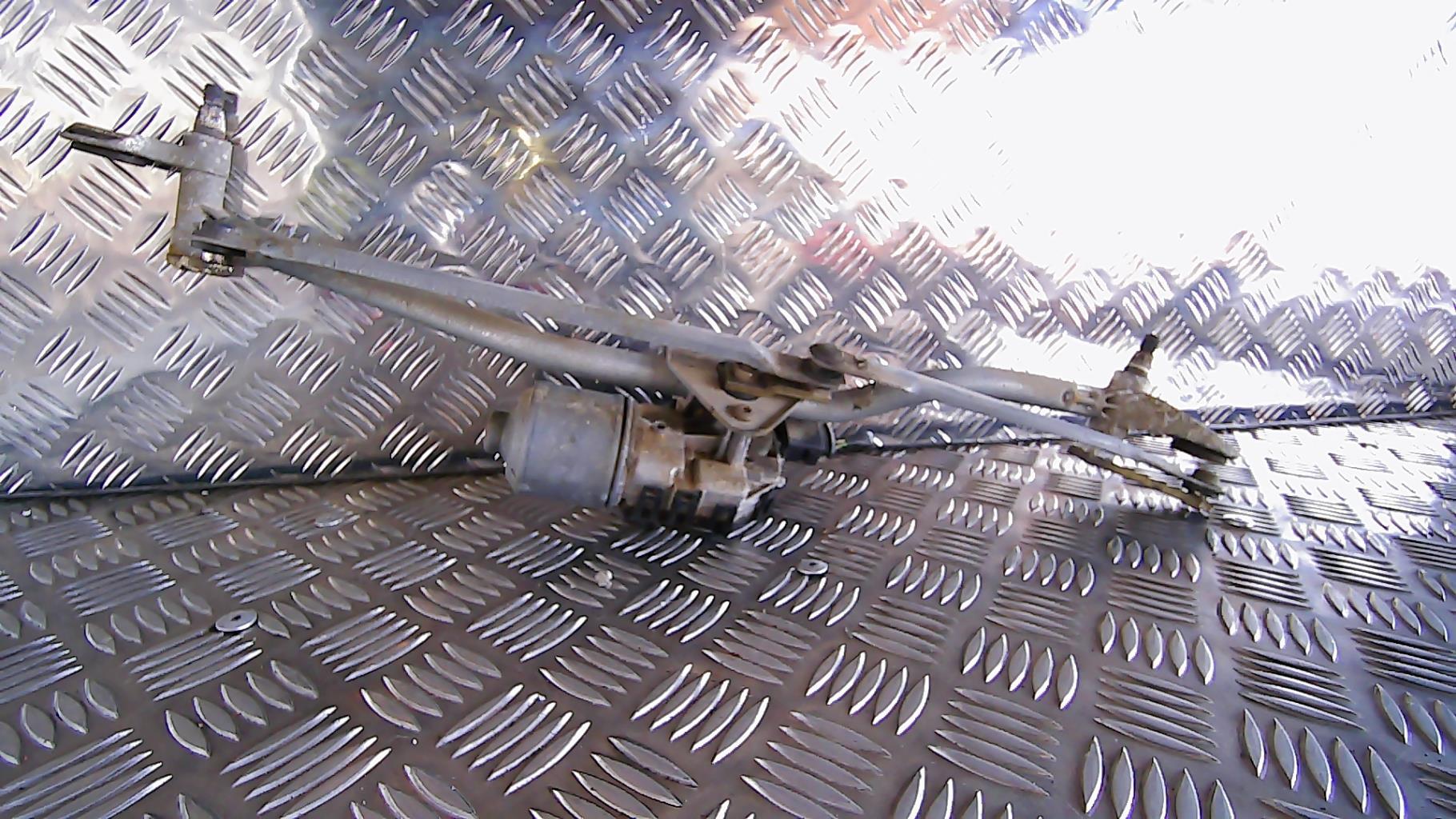 Moteur essuie glace avant AUDI A4 2 PHASE 1 Diesel - 1