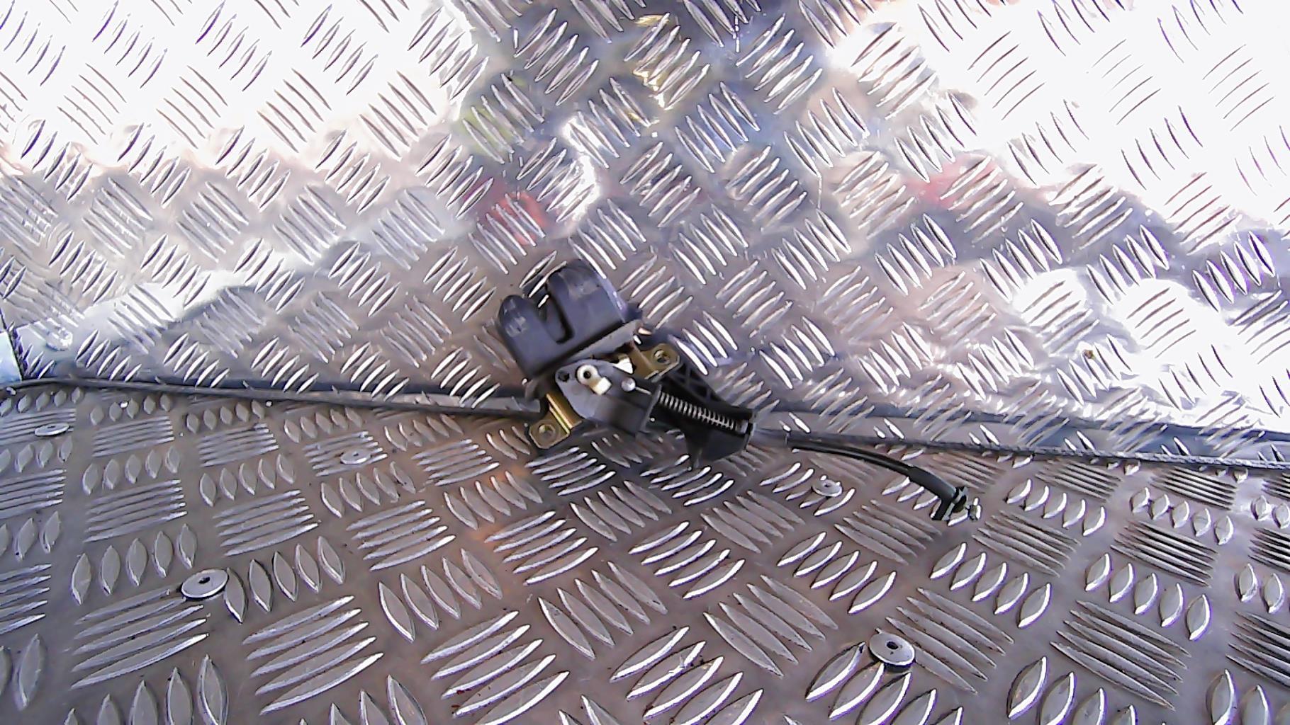 Serrure de coffre AUDI A4 2 PHASE 1 Diesel - 1