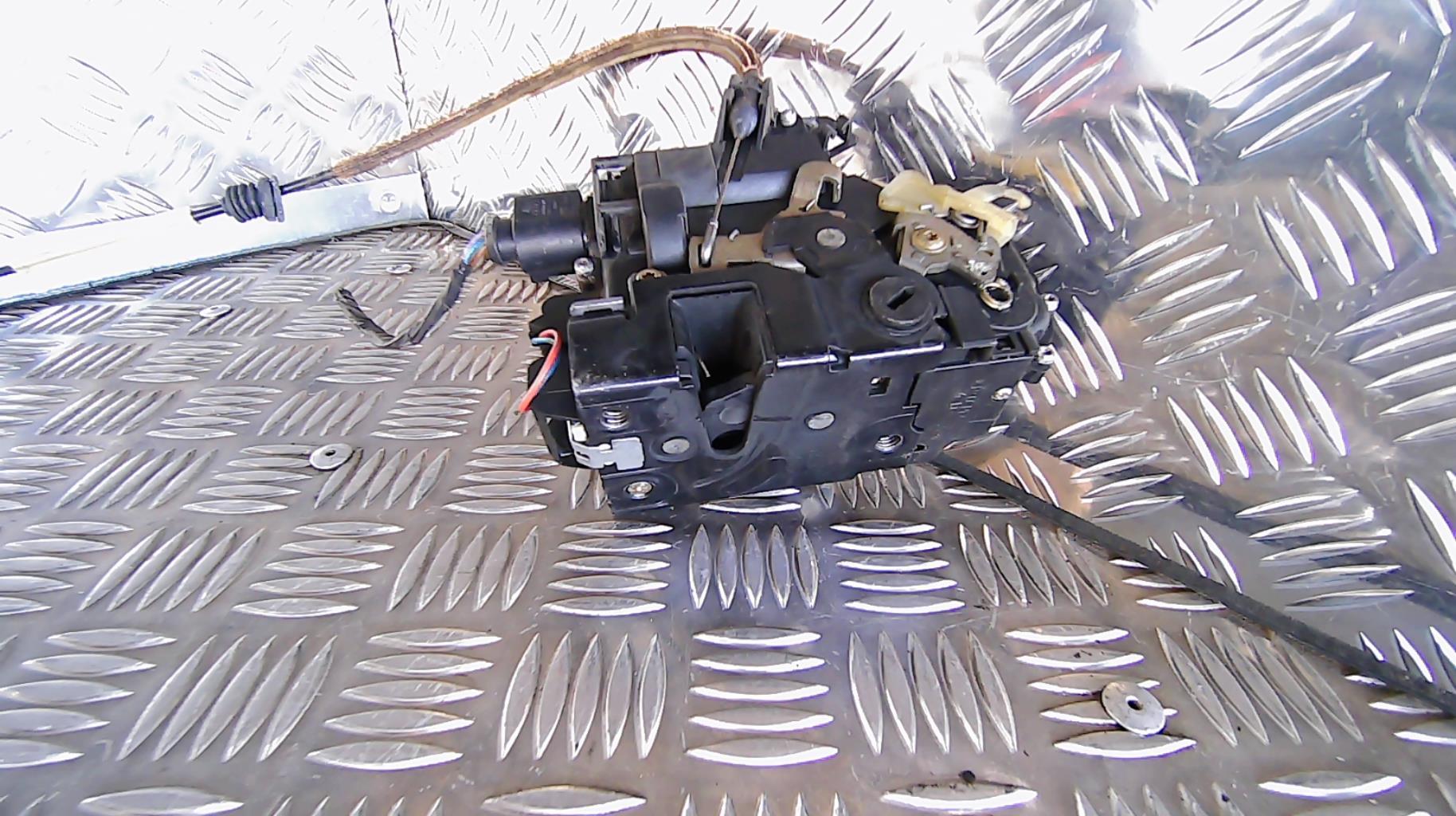 Serrure arriere droit SEAT LEON 1 Diesel - 1