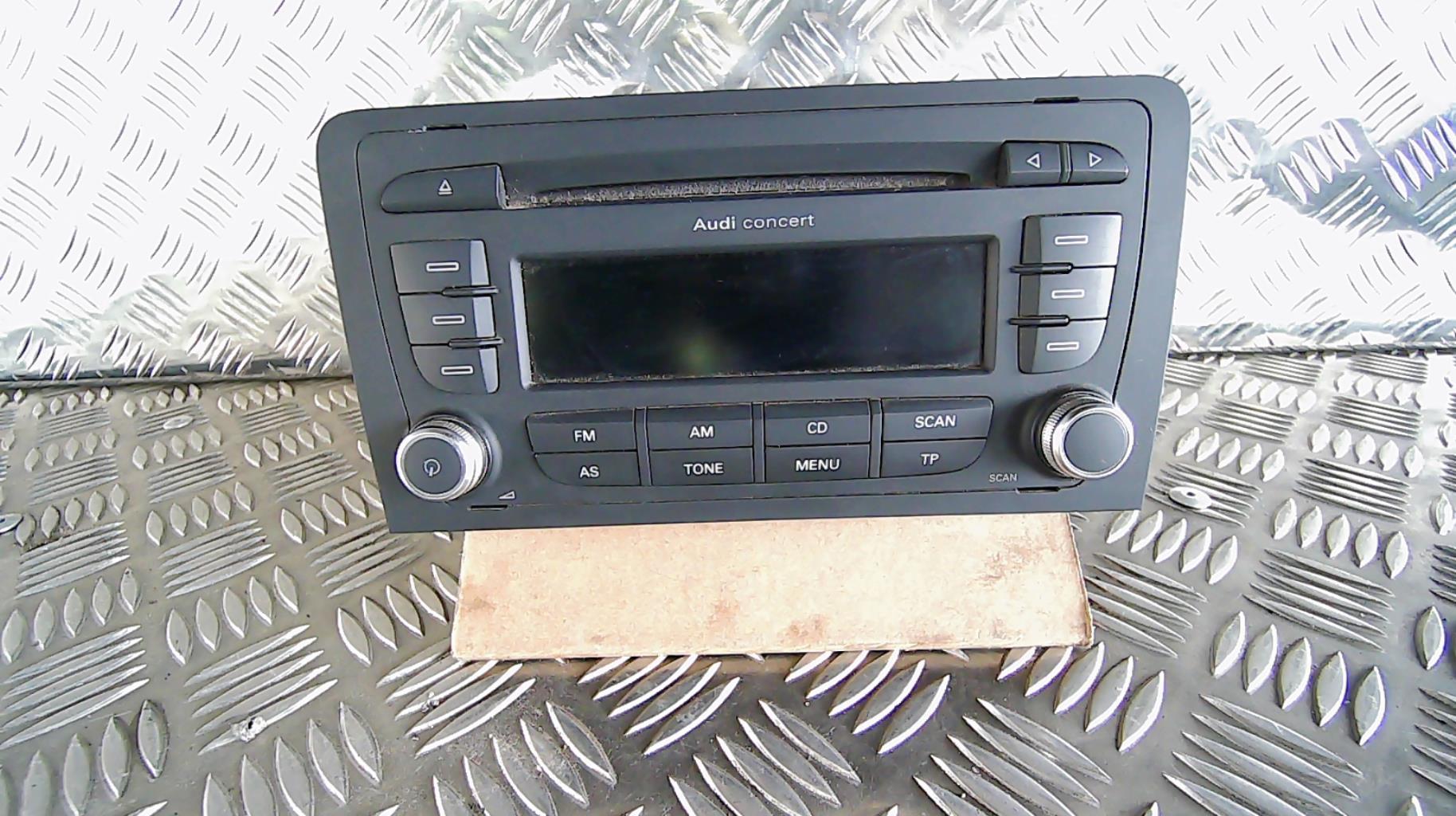 Autoradio d'origine AUDI A3 2 PHASE 1 Diesel - 1