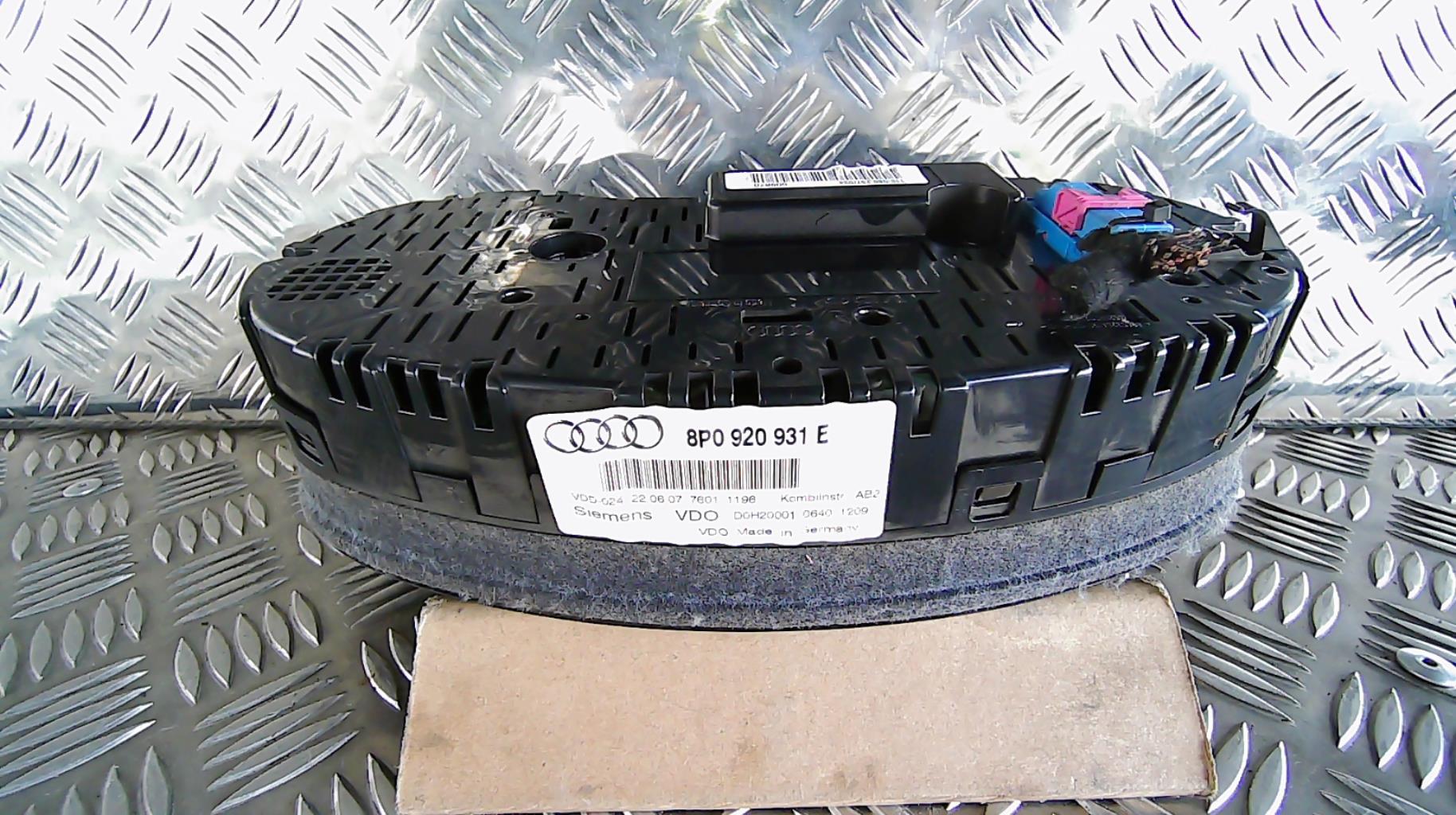 Compteur AUDI A3 2 PHASE 1 Diesel - 1