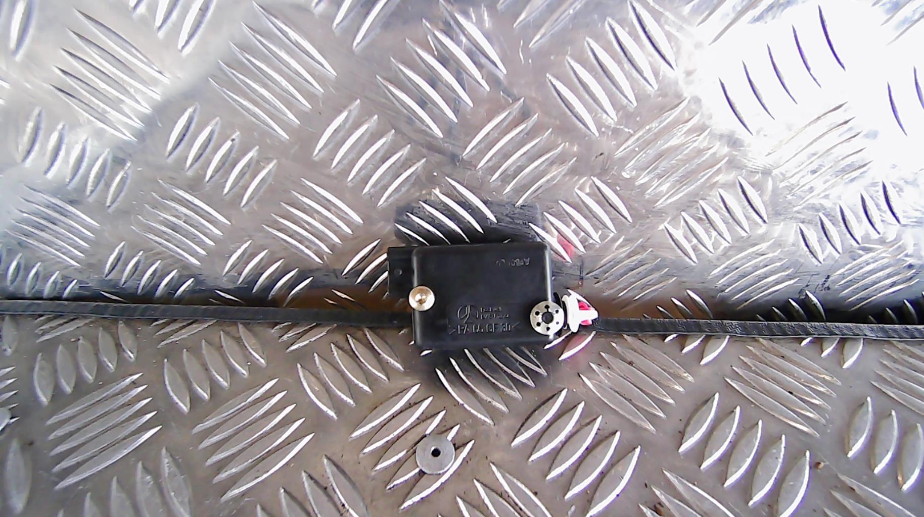 Fermeture centralisee coffre RENAULT TWINGO 1 PHASE 2  - 1