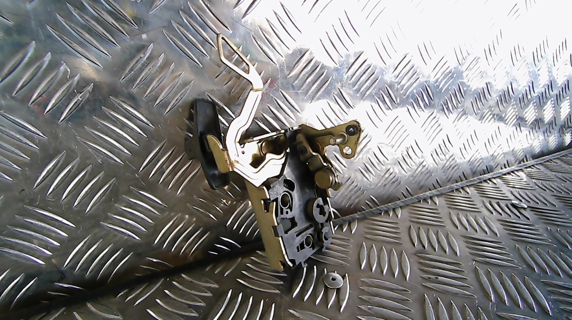 Serrure avant droit CITROEN AX PHASE 2 Essence - 1