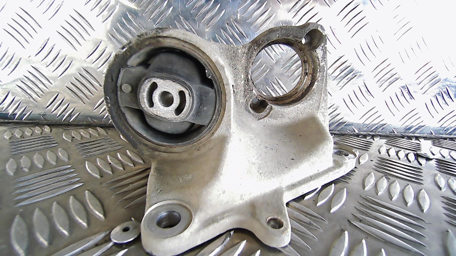 Support de boite PEUGEOT 406 PHASE 1 Essence - 1